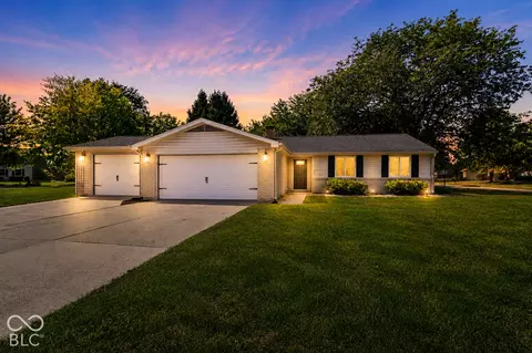 8442 Duncaster Ct, Indianapolis, IN 46256