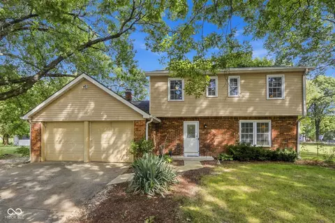 8330 Dove Ct, Indianapolis, IN 46256