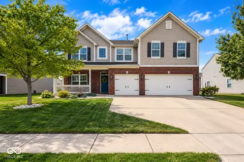 1394 Windborne Ln, Greenwood, IN 46143