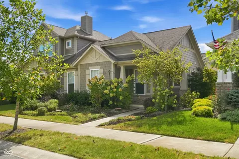7217 Antiquity Dr, Carmel, IN 46033
