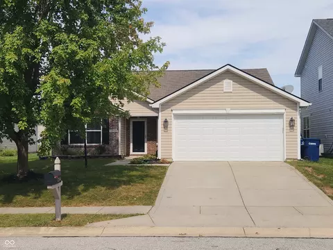 12544 Old Pond Rd, Noblesville, IN 46060