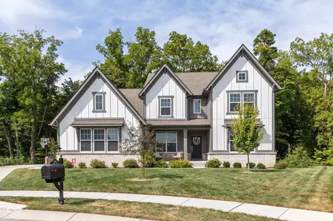 16225 Arndale Ct, Fortville, IN 46040