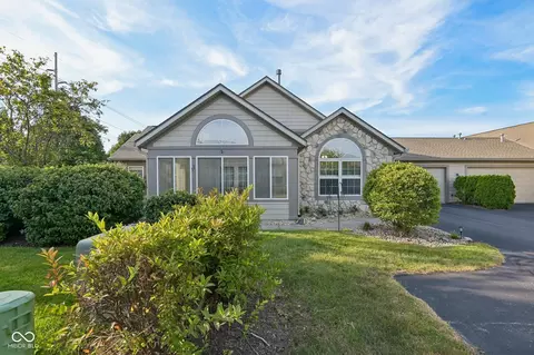 16613 Brownstone Ct, Westfield, IN 46074