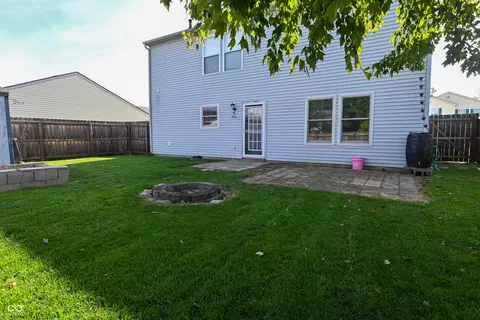 Exterior - 2372 Shadowbrook Dr, Plainfield, IN 46168 photo 10 of 10