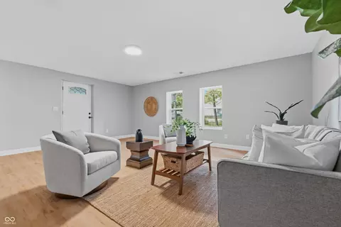 Living - 3533 Hunt St, Plainfield, IN 46168 photo 4 of 5