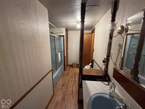 Bath - 6256 W Fall Creek Dr, Pendleton, IN 46064 photo 5 of 5