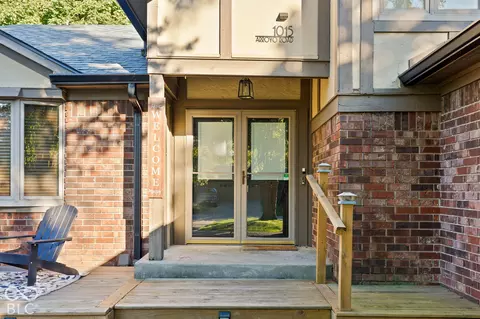 1015 Arroyo Rd, Greenwood, IN 46143