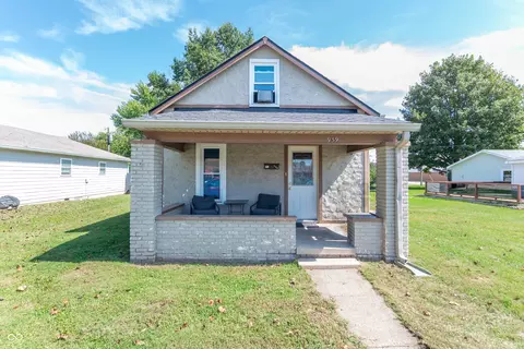 959 S Lincoln St, Martinsville, IN 46151