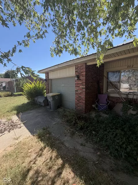 802 Sprenger Rd, Seymour, IN 47274