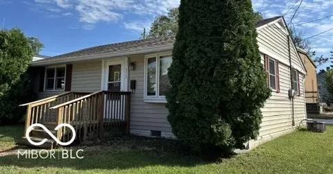 353 W Clinton St, Danville, IN 46122