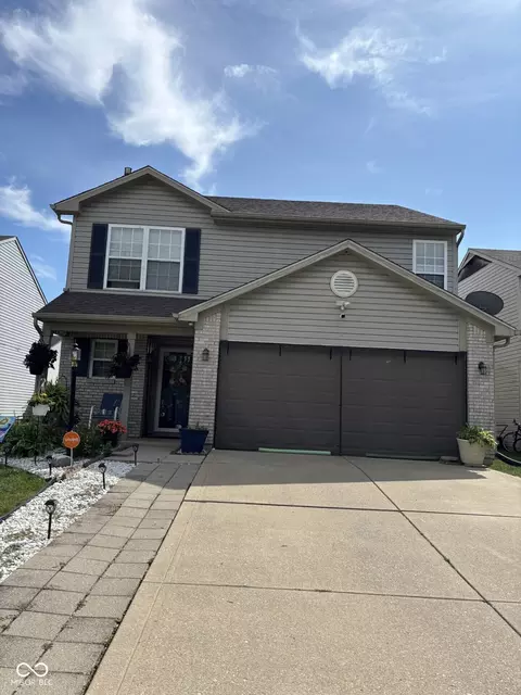 11411 Smoothbark Dr, Indianapolis, IN 46235