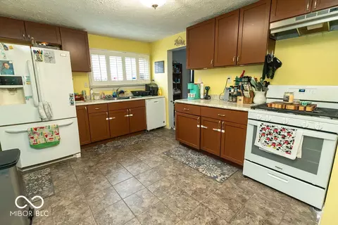 Kitchen - 215 E Maple St, Spiceland, IN 47385 photo 1 of 1