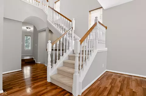 Entry Way - 11285 Shoreview Cir, Indianapolis, IN 46236 photo 5 of 6