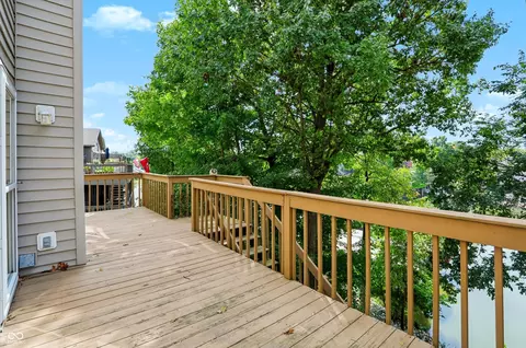 Exterior - 11285 Shoreview Cir, Indianapolis, IN 46236 photo 12 of 18