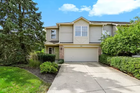 11285 Shoreview Cir, Indianapolis, IN 46236