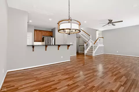 Living - 11285 Shoreview Cir, Indianapolis, IN 46236 photo 10 of 17