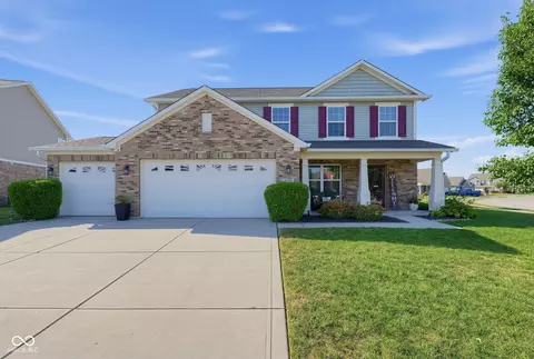 3394 S Bennett Dr, New Palestine, IN 46163