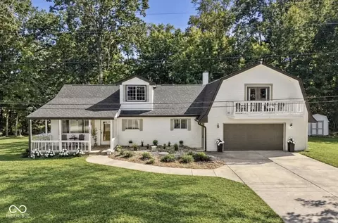 5739 Paradise Dr, Martinsville, IN 46151