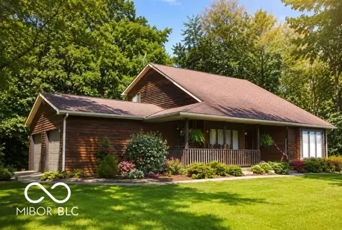 10840 E Heywood St, Seymour, IN 47274