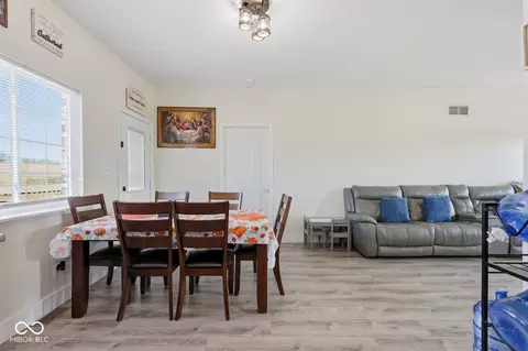 Dining - 9653 S 200 Rd E, Flat Rock, IN 47234 photo 2 of 2