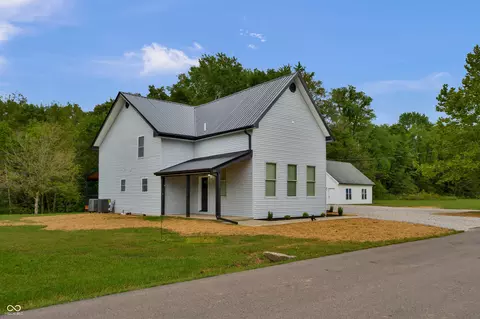 6850 N Base Rd, North Vernon, IN 47265