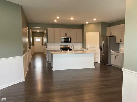 Entry Way - 663 Blackrock Dr, Pendleton, IN 46064 photo 3 of 3
