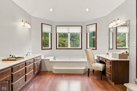 Bath - 10598 Coppergate Dr, Carmel, IN 46032 photo 1 of 4