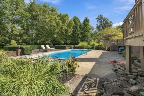 Exterior - 10598 Coppergate Dr, Carmel, IN 46032 photo 10 of 11