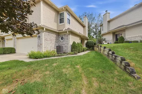 1009 Evening Shade Ln, Beech Grove, IN 46107