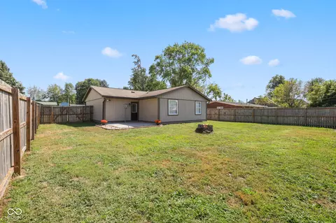 Exterior - 224 N Beech St, Brazil, IN 47834 photo 5 of 8
