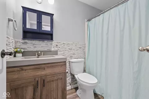 Bath - 224 N Beech St, Brazil, IN 47834 photo 1 of 1