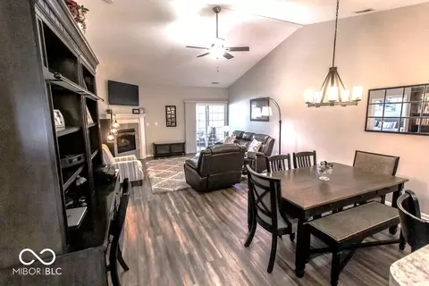 Dining - 5604 Payne Blvd, Plainfield, IN 46168 photo 3 of 4