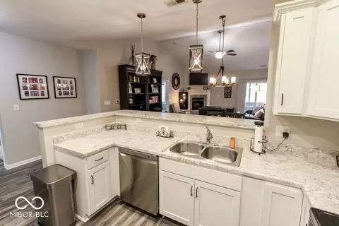 Kitchen - 5604 Payne Blvd, Plainfield, IN 46168 photo 4 of 5
