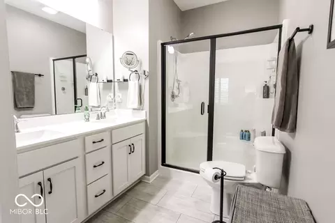 Bath - 5604 Payne Blvd, Plainfield, IN 46168 photo 1 of 3