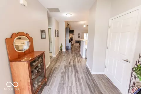 Entry Way - 5604 Payne Blvd, Plainfield, IN 46168 photo 1 of 2