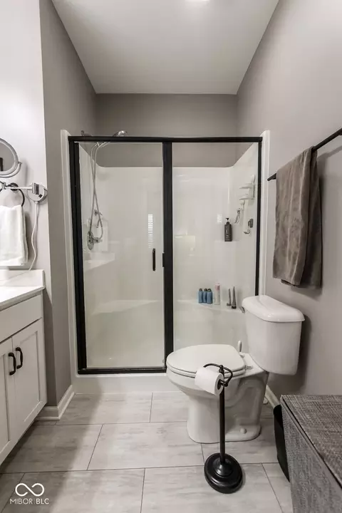 Bath - 5604 Payne Blvd, Plainfield, IN 46168 photo 2 of 3
