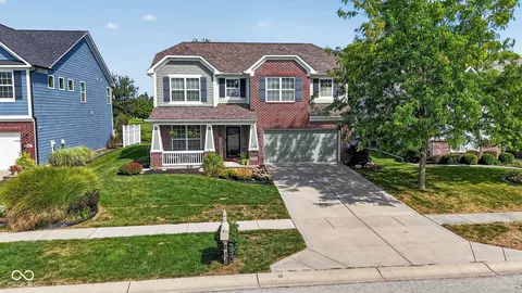 1334 Old Heritage Pl, Greenwood, IN 46143