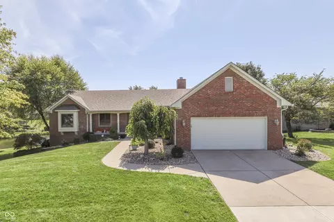 3259 Buckmoor Pkwy, Greenwood, IN 46143