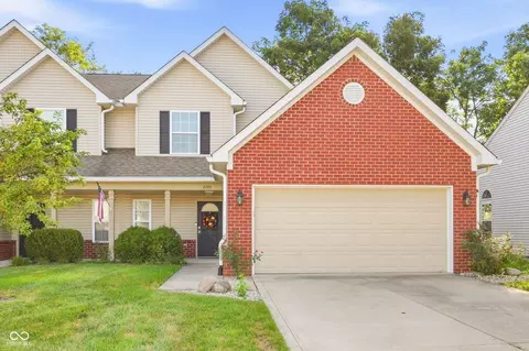 2743 Rylee Ct, Greenwood, IN 46143