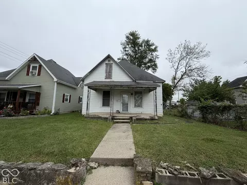 420 N Sexton St, Rushville, IN 46173