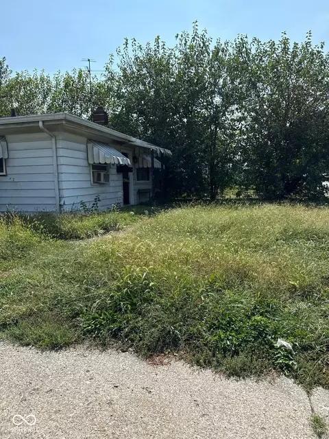 1745 Calvin St, Indianapolis, IN 46203