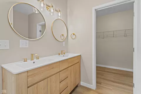 Bath - 709 E Main St, Greentown, IN 46936 photo 5 of 7