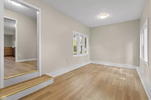 Living - 709 E Main St, Greentown, IN 46936 photo 1 of 5