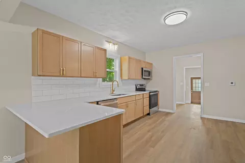 Kitchen - 709 E Main St, Greentown, IN 46936 photo 2 of 4