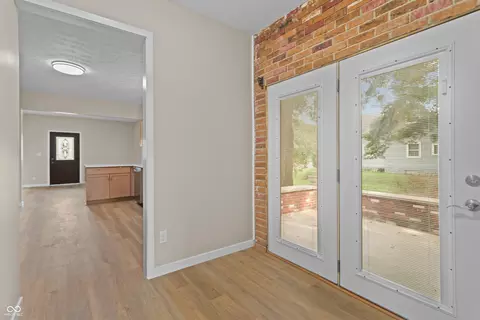 Entry Way - 709 E Main St, Greentown, IN 46936 photo 1 of 5