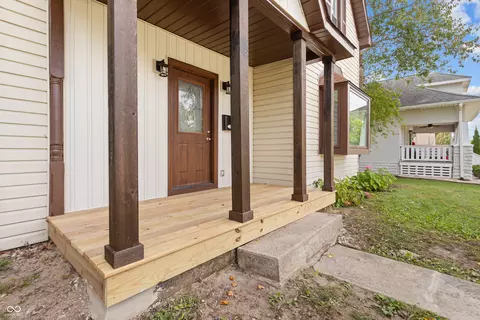 Exterior - 709 E Main St, Greentown, IN 46936 photo 2 of 12