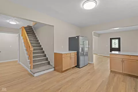 Entry Way - 709 E Main St, Greentown, IN 46936 photo 3 of 5