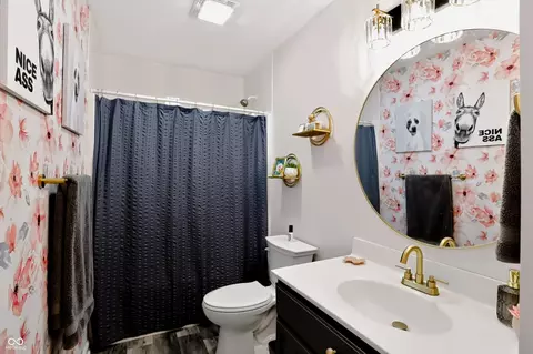 Bath - 110 Ladino Ln, Pendleton, IN 46064 photo 6 of 6