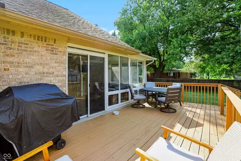 Exterior - 110 Ladino Ln, Pendleton, IN 46064 photo 9 of 14