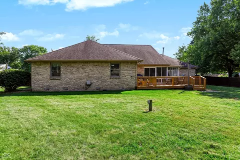 Exterior - 110 Ladino Ln, Pendleton, IN 46064 photo 12 of 14